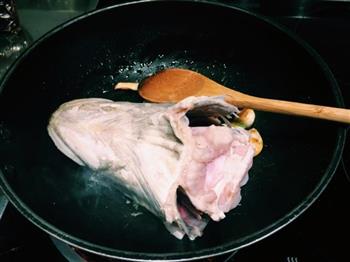 红烧鱼头豆腐怎么做，红烧鱼头豆腐怎么做好吃，红烧鱼头豆腐做法