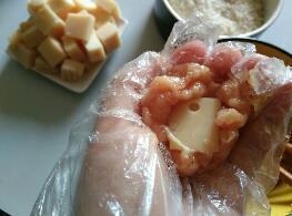 芝心鸡肉丸怎么做，芝心鸡肉丸怎么做好吃，芝心鸡肉丸做法