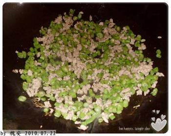 咖喱豆角肉碎土豆泥怎么做，咖喱豆角肉碎土豆泥怎么做好吃，咖喱豆角肉碎土豆泥做法