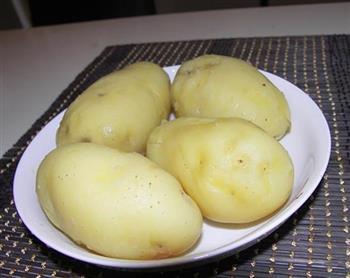 葱炕土豆怎么做，葱炕土豆怎么做好吃，葱炕土豆做法