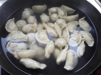 槐花饺子怎么做，槐花饺子怎么做好吃，槐花饺子做法