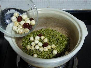 绿豆莲子汤怎么做,绿豆莲子汤怎么做好吃,绿豆莲子汤做法 绿豆莲子汤怎么做,绿豆莲子汤怎么做好吃,绿豆莲子汤做法