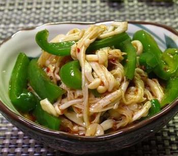 菜椒拌金针菇怎么做，菜椒拌金针菇怎么做好吃，菜椒拌金针菇做法