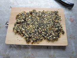葡萄干花生糖怎么做，葡萄干花生糖怎么做好吃，葡萄干花生糖做法