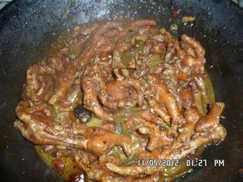 泡椒糖醋鸡爪怎么做，泡椒糖醋鸡爪怎么做好吃，泡椒糖醋鸡爪做法