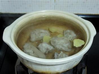 南瓜玉米蹄花汤怎么做，南瓜玉米蹄花汤怎么做好吃，南瓜玉米蹄花汤做法
