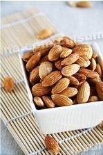 杏仁炒荷兰豆怎么做，杏仁炒荷兰豆怎么做好吃，杏仁炒荷兰豆做法