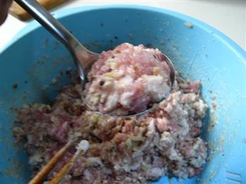 香菇肉丸怎么做，香菇肉丸怎么做好吃，香菇肉丸做法