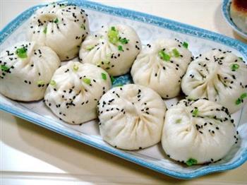 鲜虾菜心生煎包怎么做，鲜虾菜心生煎包怎么做好吃，鲜虾菜心生煎包做法