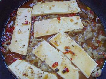 豆花肥肠怎么做，豆花肥肠怎么做好吃，豆花肥肠做法