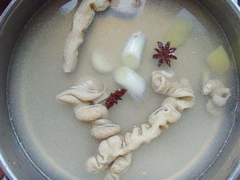 豆花肥肠怎么做，豆花肥肠怎么做好吃，豆花肥肠做法