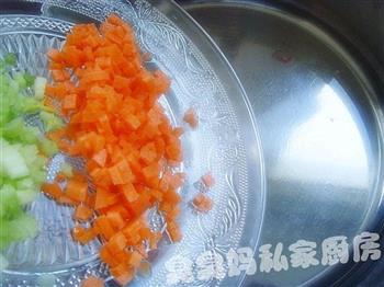 小鱼饼怎么做，小鱼饼怎么做好吃，小鱼饼做法