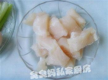 小鱼饼怎么做，小鱼饼怎么做好吃，小鱼饼做法