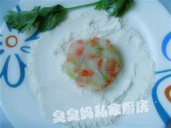 小鱼饼怎么做，小鱼饼怎么做好吃，小鱼饼做法
