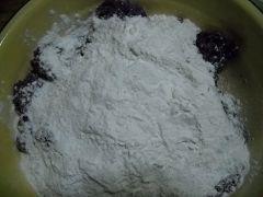 白麻紫薯饼怎么做，白麻紫薯饼怎么做好吃，白麻紫薯饼做法