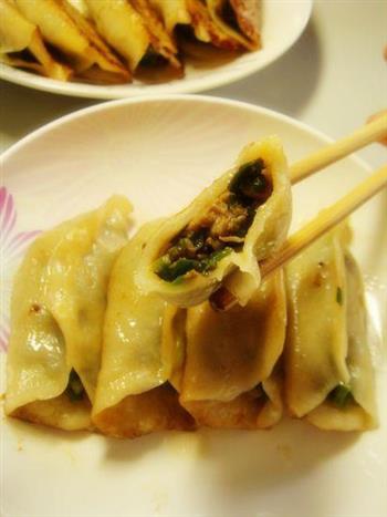 韭菜猪肉锅贴怎么做，韭菜猪肉锅贴怎么做好吃，韭菜猪肉锅贴做法