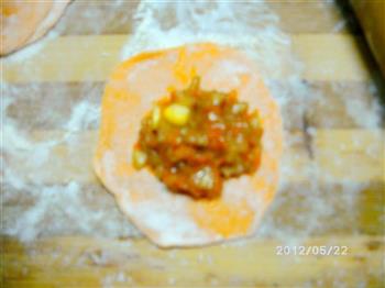 三色鸡腿菇猪肉饺怎么做，三色鸡腿菇猪肉饺怎么做好吃，三色鸡腿菇猪肉饺做法