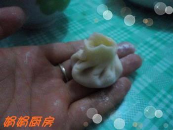 鲜肉小蒸包怎么做，鲜肉小蒸包怎么做好吃，鲜肉小蒸包做法