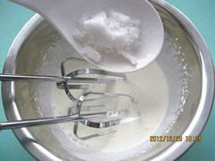 奶油水果小蛋糕怎么做，奶油水果小蛋糕怎么做好吃，奶油水果小蛋糕做法