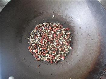 黑芝麻花生元宵怎么做，黑芝麻花生元宵怎么做好吃，黑芝麻花生元宵做法