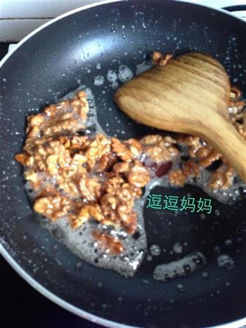 无油版琥珀桃仁怎么做，无油版琥珀桃仁怎么做好吃，无油版琥珀桃仁做法