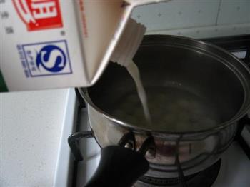 木瓜牛奶小圆子怎么做，木瓜牛奶小圆子怎么做好吃，木瓜牛奶小圆子做法