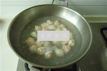 鸡肉鲜虾丸怎么做，鸡肉鲜虾丸怎么做好吃，鸡肉鲜虾丸做法