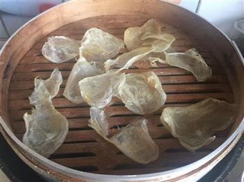 牛奶炖花胶怎么做，牛奶炖花胶怎么做好吃，牛奶炖花胶做法