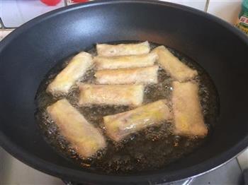 韭黄肉丝春卷怎么做，韭黄肉丝春卷怎么做好吃，韭黄肉丝春卷做法