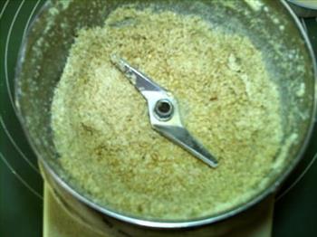 枸杞芝麻菱角糕怎么做，枸杞芝麻菱角糕怎么做好吃，枸杞芝麻菱角糕做法