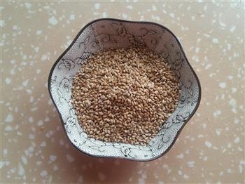 自制五香芝麻肉松怎么做，自制五香芝麻肉松怎么做好吃，自制五香芝麻肉松做法