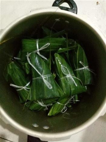 小枣糯米粽子怎么做，小枣糯米粽子怎么做好吃，小枣糯米粽子做法