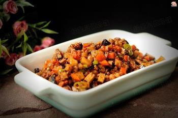 土豆小锅盔怎么做，土豆小锅盔怎么做好吃，土豆小锅盔做法