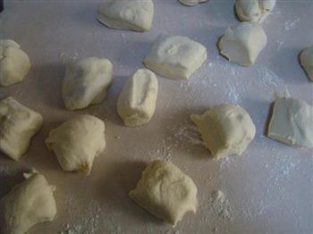 土豆小锅盔怎么做，土豆小锅盔怎么做好吃，土豆小锅盔做法
