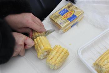 微波炉玉米怎么做，微波炉玉米怎么做好吃，微波炉玉米做法