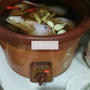卤鸭头怎么做，卤鸭头怎么做好吃，卤鸭头做法