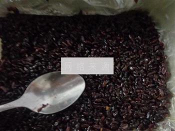 蜜豆黑米糕怎么做，蜜豆黑米糕怎么做好吃，蜜豆黑米糕做法