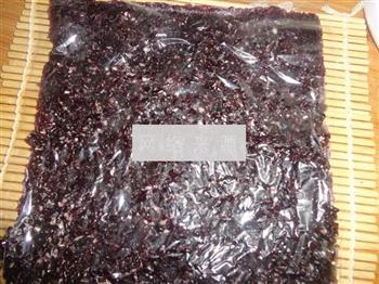 椰蓉黑米卷怎么做，椰蓉黑米卷怎么做好吃，椰蓉黑米卷做法