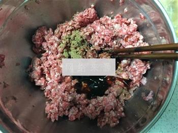 白菜牛肉生煎包怎么做，白菜牛肉生煎包怎么做好吃，白菜牛肉生煎包做法