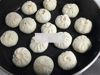 白菜牛肉生煎包怎么做，白菜牛肉生煎包怎么做好吃，白菜牛肉生煎包做法