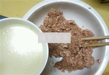 鸡汁小笼包怎么做，鸡汁小笼包怎么做好吃，鸡汁小笼包做法