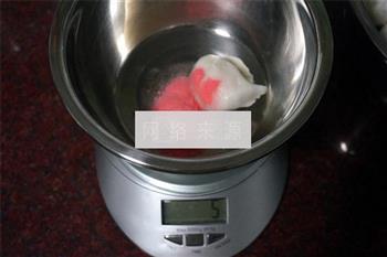 小猪冰皮月饼怎么做，小猪冰皮月饼怎么做好吃，小猪冰皮月饼做法