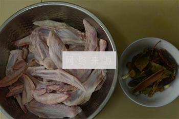 自制周黑鸭风味卤翅怎么做，自制周黑鸭风味卤翅怎么做好吃，自制周黑鸭风味卤翅做法