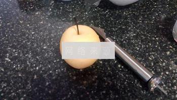 冰糖雪梨银耳羹怎么做，冰糖雪梨银耳羹怎么做好吃，冰糖雪梨银耳羹做法