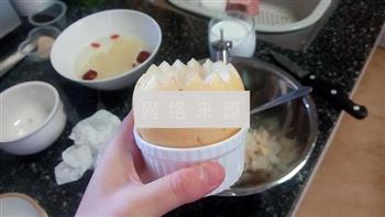 冰糖雪梨银耳羹怎么做，冰糖雪梨银耳羹怎么做好吃，冰糖雪梨银耳羹做法