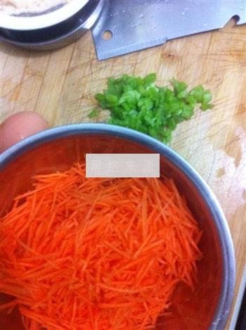 胡萝卜豆渣饼怎么做，胡萝卜豆渣饼怎么做好吃，胡萝卜豆渣饼做法