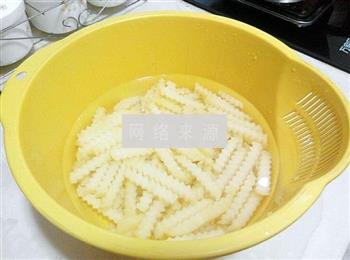 孜然麻辣波浪薯条怎么做，孜然麻辣波浪薯条怎么做好吃，孜然麻辣波浪薯条做法