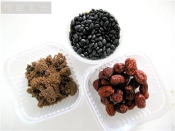 黑豆红枣甜汤怎么做，黑豆红枣甜汤怎么做好吃，黑豆红枣甜汤做法