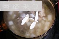 棒骨萝卜汤怎么做，棒骨萝卜汤怎么做好吃，棒骨萝卜汤做法