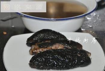 海参龙骨汤怎么做，海参龙骨汤怎么做好吃，海参龙骨汤做法